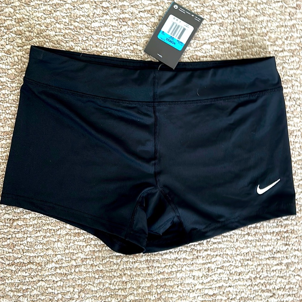 Nike stay cool short shorts